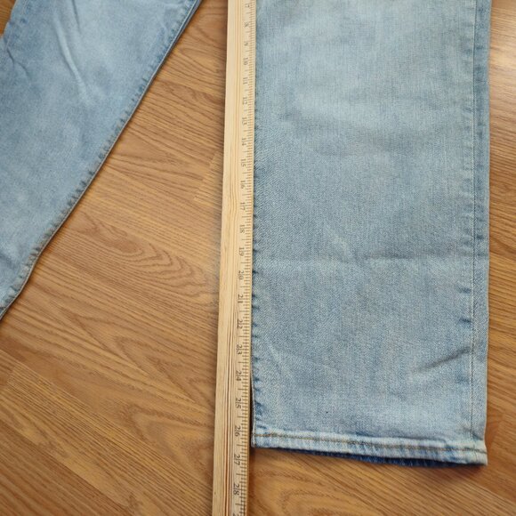 Old Navy OG Loose fit High rise Jeans light wash Womens 14 petite ( 35x26 ) - Picture 7 of 11